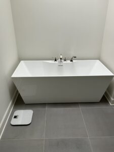 Bathroom Tub and New Faucet Installed